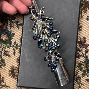 Blue crystal hair clip